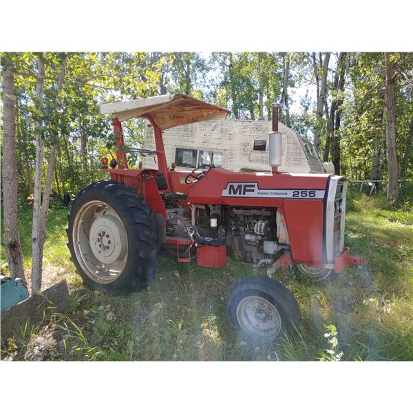 Tractor MF-255