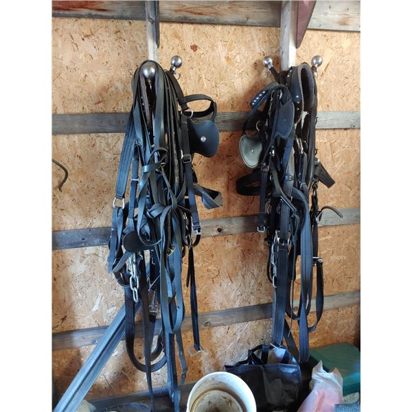 2 Horse harnesses sets