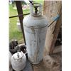 Image 1 : 100lb propane tank - empty