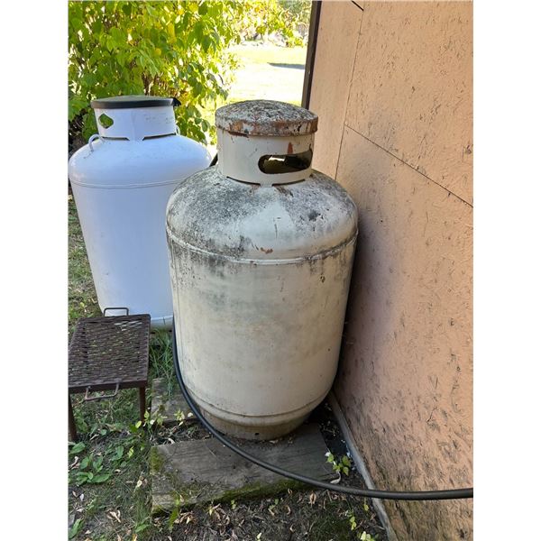 80gal propane pig ~ 30% remaining