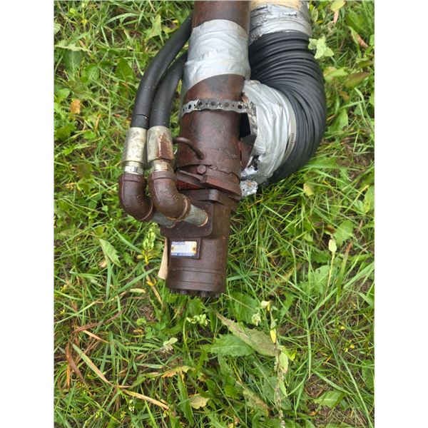Hydraulic actuated auger