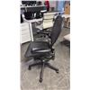 Image 4 : HERMAN MILLER AERON CHAIR SIZE C