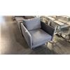 Image 1 : GREY CLUB LOUNGE CHAIR
