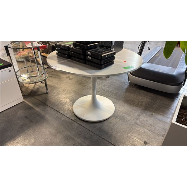 WHITE PLASTIC BASE 41" ROUND TULIP PEDESTAL TABLE