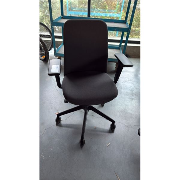 PAVLOS PETITE ERGONOMIC TASK CHAIR CHARCOAL  *IN BOX