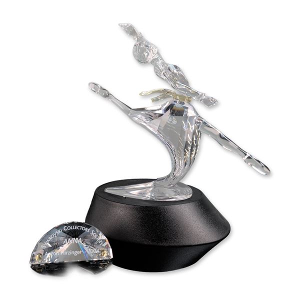 Swarovski 2004 SCS Anna Crystal Figurine w/ Name Plaque, Base & COA