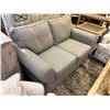 Image 2 : Grey Cloth Loveseat