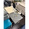 Image 1 : Heart Shape Metal Floor Lamp