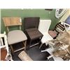 Image 1 : Stools 2, Chairs -2