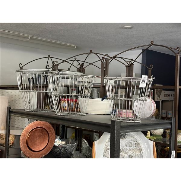 Alum Wire Graduating Baskets Set 3, Enamel/Floral Buckets, Figural On Shelf