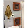 Image 1 : Cast Leaf Candle Sconce, Shadowbox Wall Art, Cherub Wall Art, Tapestry Inspiration - 7