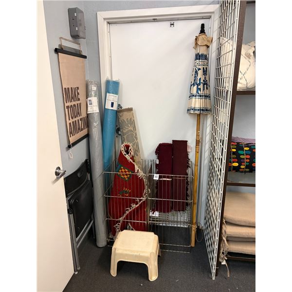 Oriental Umbrella, Asst. Small Area Rugs 6, Wire Baskets