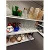 Image 2 : Asst. Decorator Vases, Bowls, Glassware - 4 Shelves