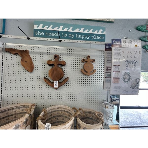 Carved Anchor, Florida On Peg Wall Drawer Pulls