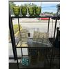 Image 2 : Art Glass Décor, Insulators, Stems Glasses, Green Footed Glasses - Vertical Lot