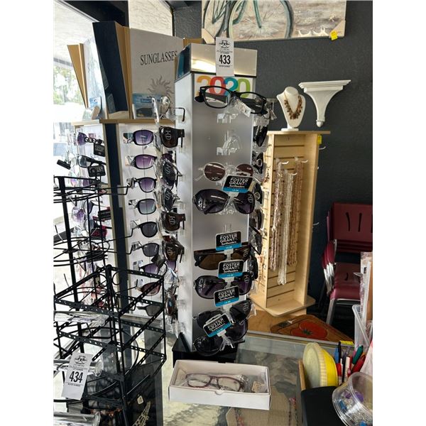 Foster Grant Sunglasses w/Merchandising Rack