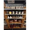 Image 1 : Asst. Candlestands, Glazed Jars, Glassware, Décor - 5 Shelves