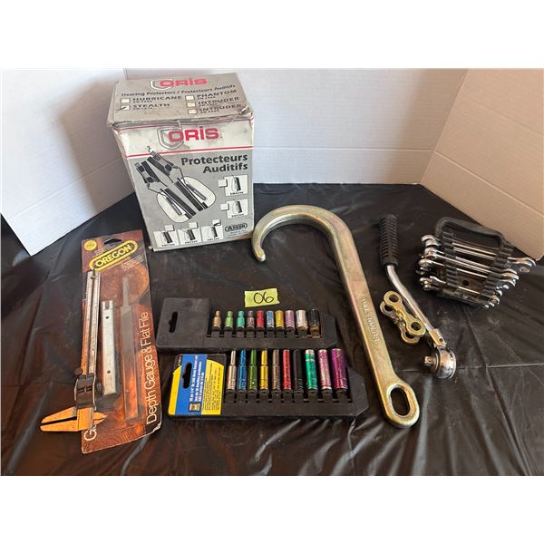 Socket set, combination wrenches, calipers and more
