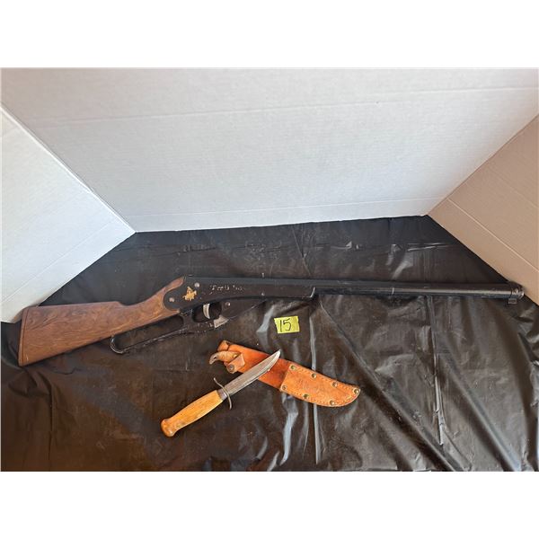 Pellet gun and pocket knife with case