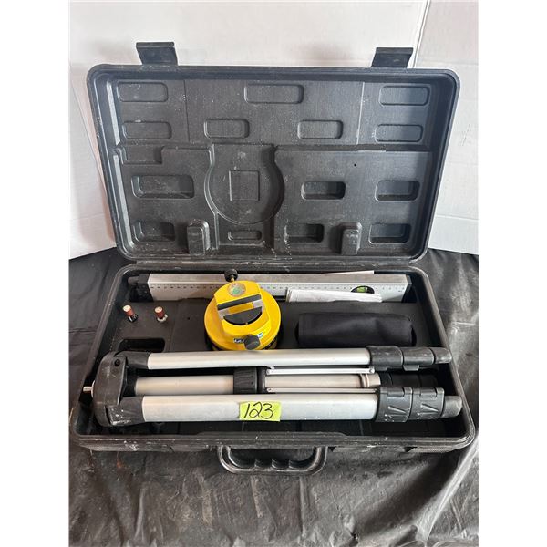Laser level kit with carrying case