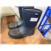 Image 1 : MENS SIZE 8 BOGS BOOTS