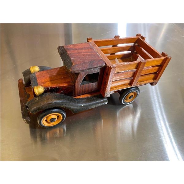 WOODEN CAR DISPLAY