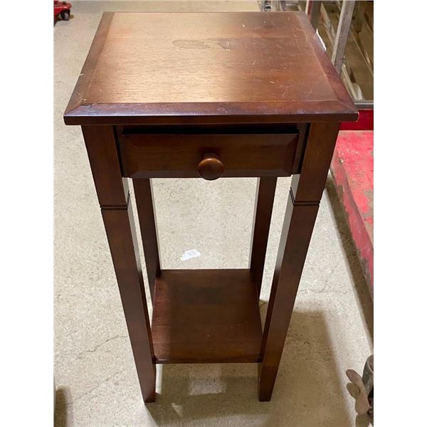 SMALL FLOWER STAND - 12X12IN