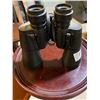 Image 1 : SET OF BINOCULARS