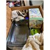 Image 1 : BOX LOT