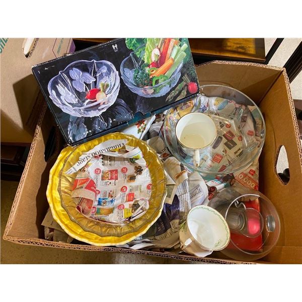 BOX LOT OF ASSORTED KITCHEN GLASSWARE