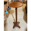Image 1 : SMALL WOODEN FLOWER STAND