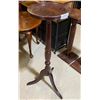 Image 1 : SMALL WOODEN FLOWER STAND