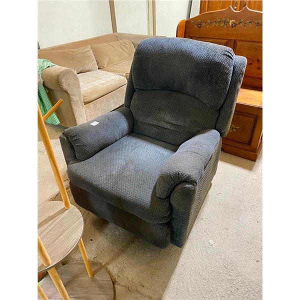 LAZY BOY RECLINER CHAIR