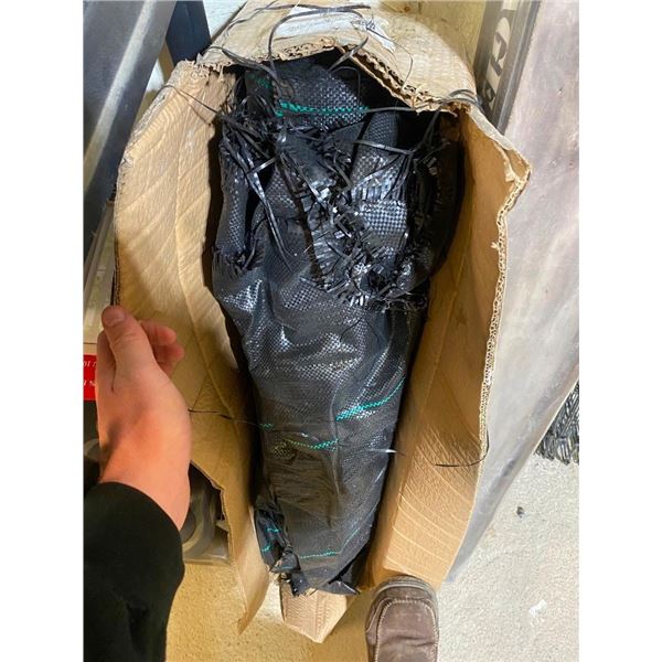 ROLL OF LANDSCAPE TARP
