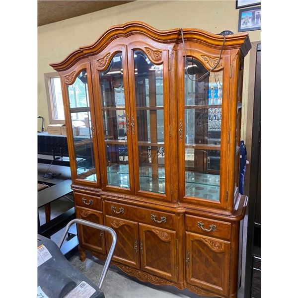 5FT WOODEN HUTCH