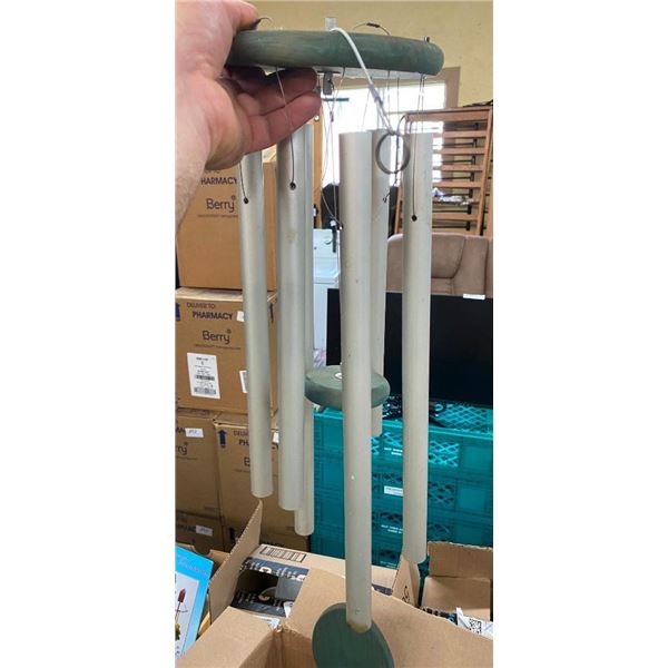 SET OF WIND CHIMES