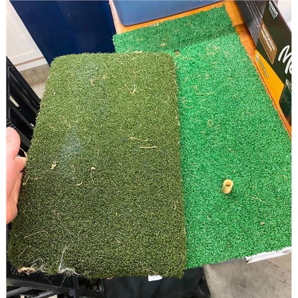 2 GOLF HITTING MATS