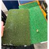Image 1 : 2 GOLF HITTING MATS