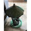 Image 2 : 2 BIRD FEEDERS