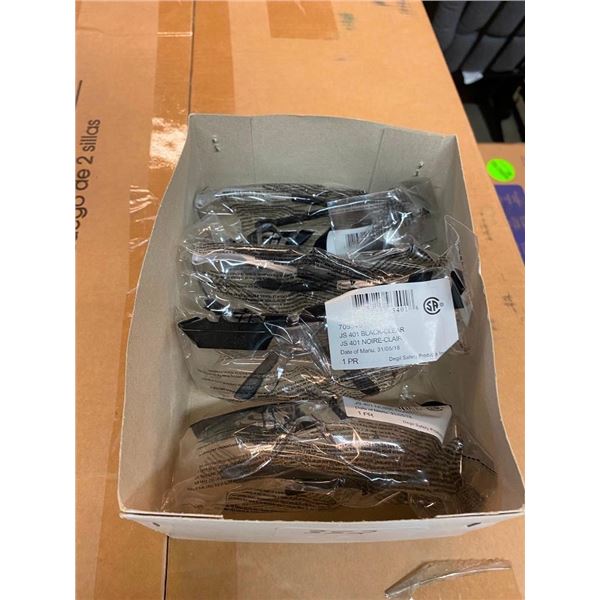 4 PAIRS OF SAFETY GLASSES