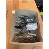 Image 1 : 4 PAIRS OF SAFETY GLASSES