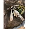 Image 2 : 3 BADMINTON RACKETS WITH NET