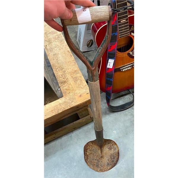 SHOVEL