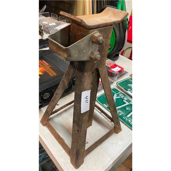 JACK STAND