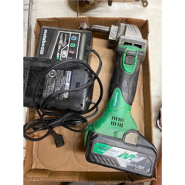 METABO NIBBLER WITH 2 BATTERIES AND CHARGER