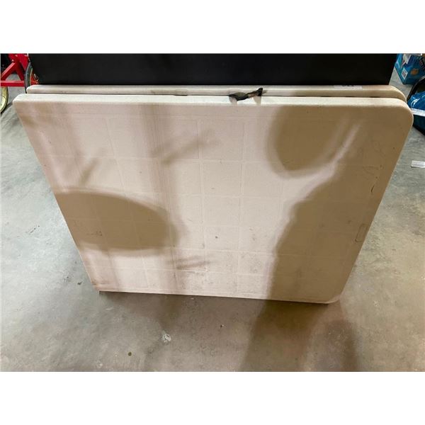 6FT FOLDABLE TABLE