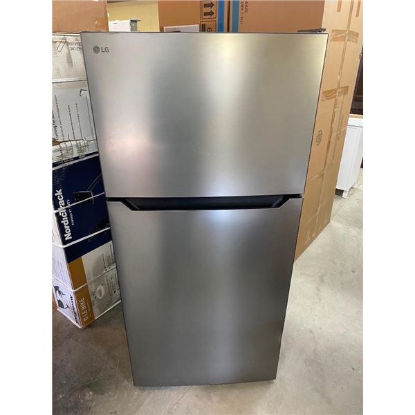 30X30X65IN LG REFRIGERATOR - HAS SMALL DENT ON BOTTOM RIGHT SIDE OF DOOR AS SEEN IN PIC