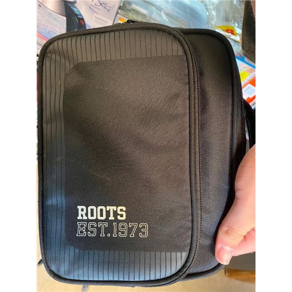 ROOTS LUNCHBOX