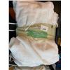Image 1 : 6 BATH TOWELS