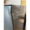 Image 3 : LG REFRIGERATOR - 65X30X30IN